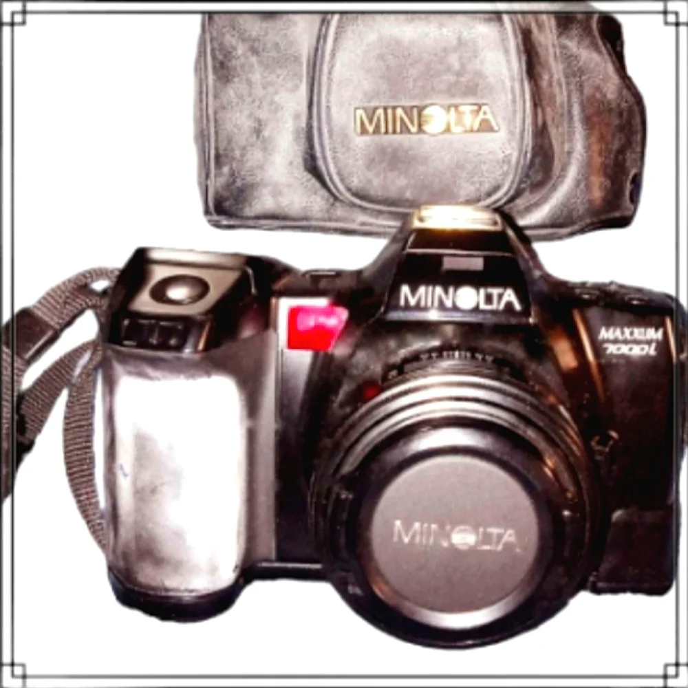 Vintage Minolta Maxxum 7000i 35mm Film Camera